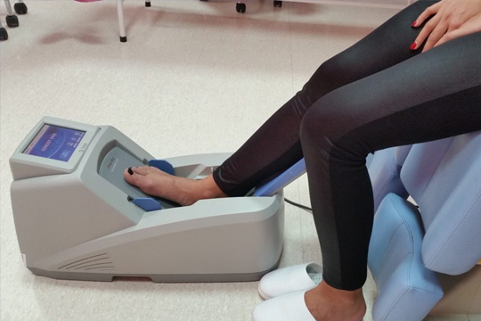 Aparat de osteodensitometrie calcaneană